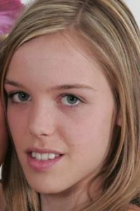 Aline ANoelle A