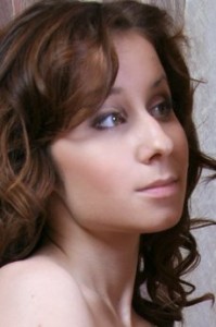Dina DLana H